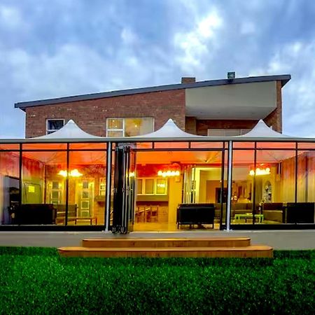 90 On Wellington Villa Colchester Exteriör bild