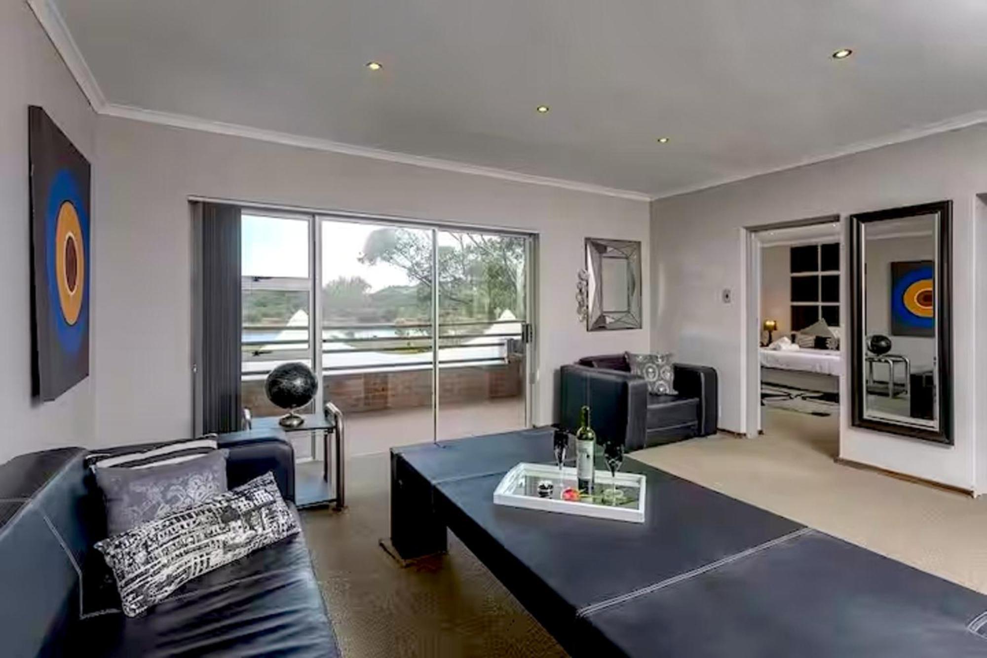 90 On Wellington Villa Colchester Exteriör bild